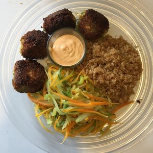 Falafel, quinoa and veggies at Las 3 Puertas in Cancun