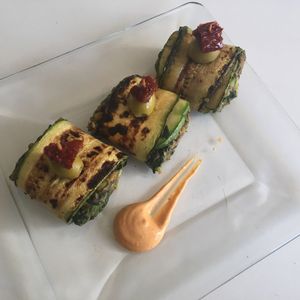 Zucchini rolls at Las 3 Puertas in Cancun