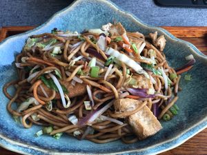 Gebratene Nudeln mit Gemüse und extra Tofu und Sojasauce (Achtung: Fischsauce abbestellen!)  at Madame Xiao in Eugendorf
