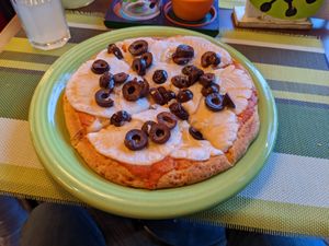 Vegan pizza at Viva la Pepa in El Calafate