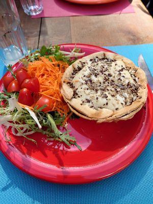 Unfortunately very dry Tarte at Viva la Pepa in El Calafate