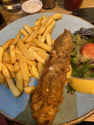 vegan fish and chips (it came with mushy peas too but I don’t like peas so not pictured)   at No 1 High Street Bar in Edinburgh