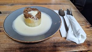 Veggie Haggis! 🏴󠁧󠁢󠁳󠁣󠁴󠁿 at No 1 High Street Bar in Edinburgh