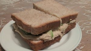 Hummus and avocado sandwich at Glitter Thicket in Nyack