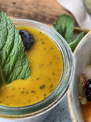 Der Chiapudding mit Fruchtsauce   at Café Milchmädchen in Dresden
