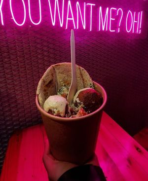 Falafel #Veganuary at Spice in Manizales