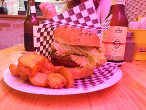 Hamburguesa Americana at Spice in Manizales