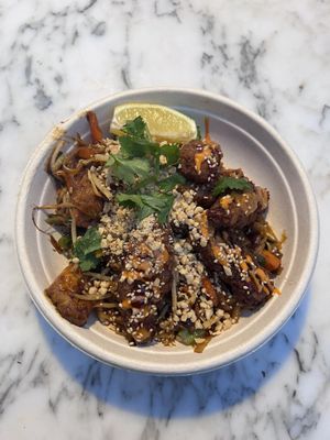 Gorgeous pad thai with mild seasoning  at Vegan Thai Food - Food Stall in North West London