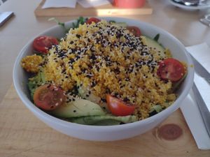 Vegetarian salad at ViRiDi in Penela