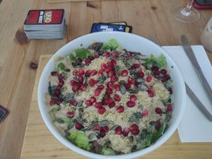 Vegan winter salad at ViRiDi in Penela