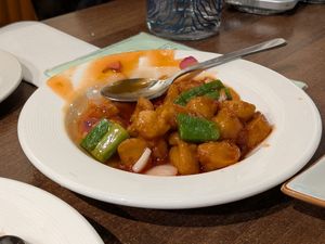 CANTONESE STYLE SWEET & SOUR VEGAN CHICKEN 咕咾雞 at Vegan Planet in North West London