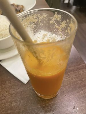 HEATHY FRESH JUICE 🥕 🫚 😎  at Vegan Planet in North West London