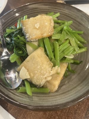 Fried “fish” and sea spinach  at Vegan Planet in North West London