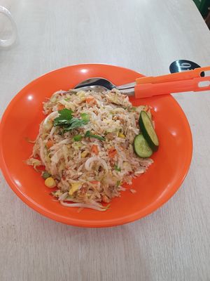 👍👍👍 at Jin You Yuan 今友緣素食坊 in Central Singapore