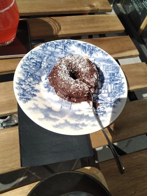 Gluten-free and vegan donut at Cult Café in Valencia