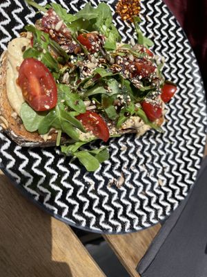 Hummus toast  at Cult Café in Valencia