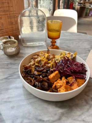 Winter bowl- so good! at Elemiah in Fontainebleau