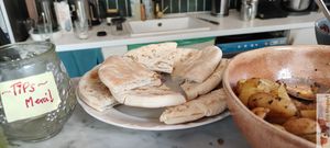 Pita bread at Elemiah in Fontainebleau