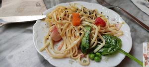 pasta, strawberries and diced vegan salmon! Delicious at Elemiah in Fontainebleau