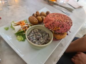 "Fish" burger at Elemiah in Fontainebleau