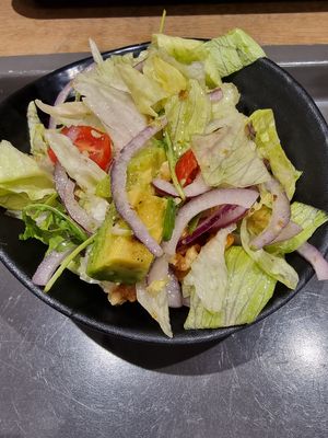 Avocado green salad at Ropogó in Budapest