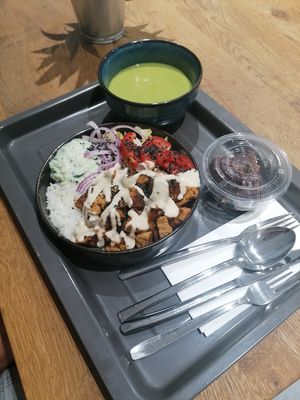  at Ropogó in Budapest