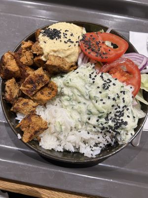 gyros bowl  at Ropogó in Budapest