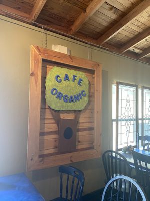 Decor at Cafe Organic in Fort Walton Beach