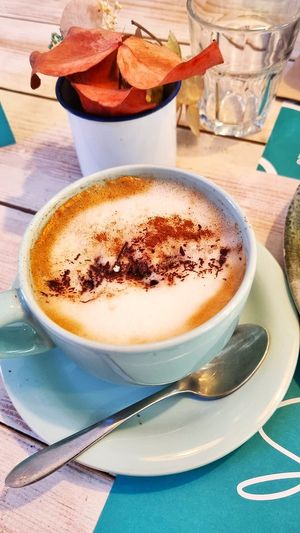 Oat milk cappuccino at Mareando la Huerta in Alicante