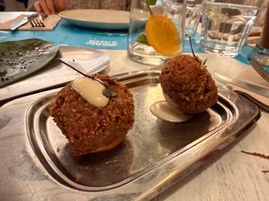 Croquetas kimchi  at Mareando la Huerta in Alicante