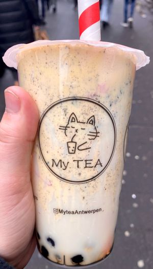Crème brûlée milk tea with almond milk at My TEA in Antwerpen