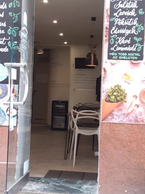  at herBar in Budapest