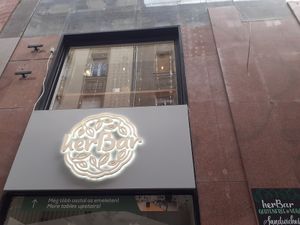  at herBar in Budapest