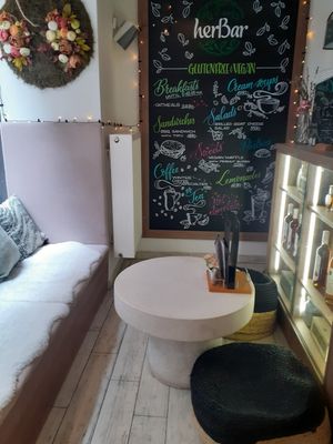  at herBar in Budapest