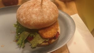 vegan chicken patty  at Hans im Glück in Hannover