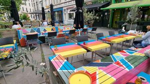 Terrace at Pura Vida Vegan Tacos in Antwerpen