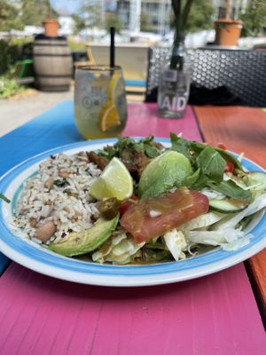 Burrito bowl and home made ice tea   at Pura Vida Vegan Tacos in Antwerpen