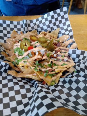 Loaded nachos at Pura Vida Vegan Tacos in Antwerpen