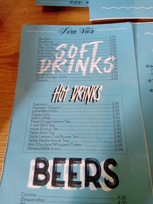 Soft drinks and hot drinks menu at Pura Vida Vegan Tacos in Antwerpen