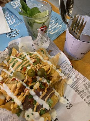 Loaded nachos  at Pura Vida Vegan Tacos in Antwerpen