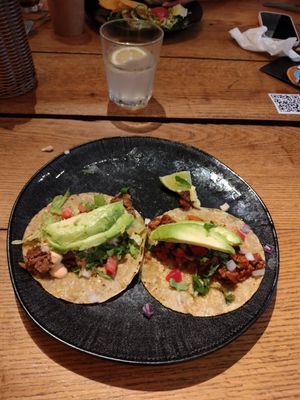  at Pura Vida Vegan Tacos in Antwerpen