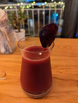 All glow - purple cabbage, beetroot, ginger, red apple at Planet Terra in Dubai