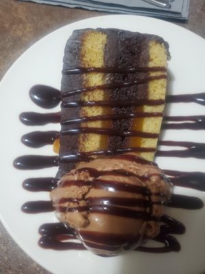 Vegan jaffa cake with vegan chocolate icecream at Casa Bella in Keswick