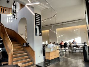 insise  at St. Oberholz in Berlin