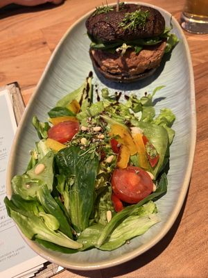 Mushroom burger   at Energetic Life  in Stuttgart