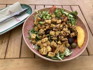 Garden Salad with Tempeh  at Energetic Life  in Stuttgart