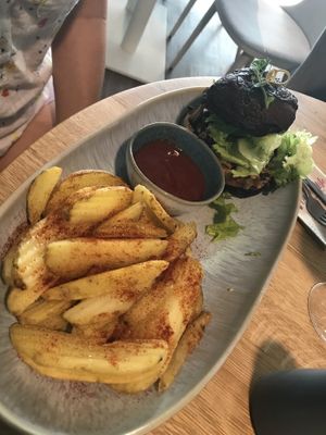Mushroom Veggie Burger  at Energetic Life  in Stuttgart