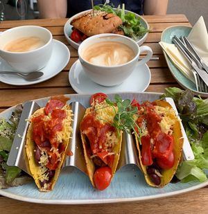  Vegan tacos and sloppy joe   at Energetic Life  in Stuttgart