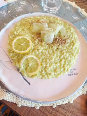  at MOM Cucina Vegetale Creativa in Fano Adriano