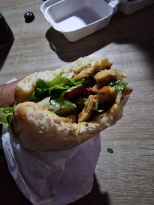 Chicken gyros at FED BY NATURE in Limassol